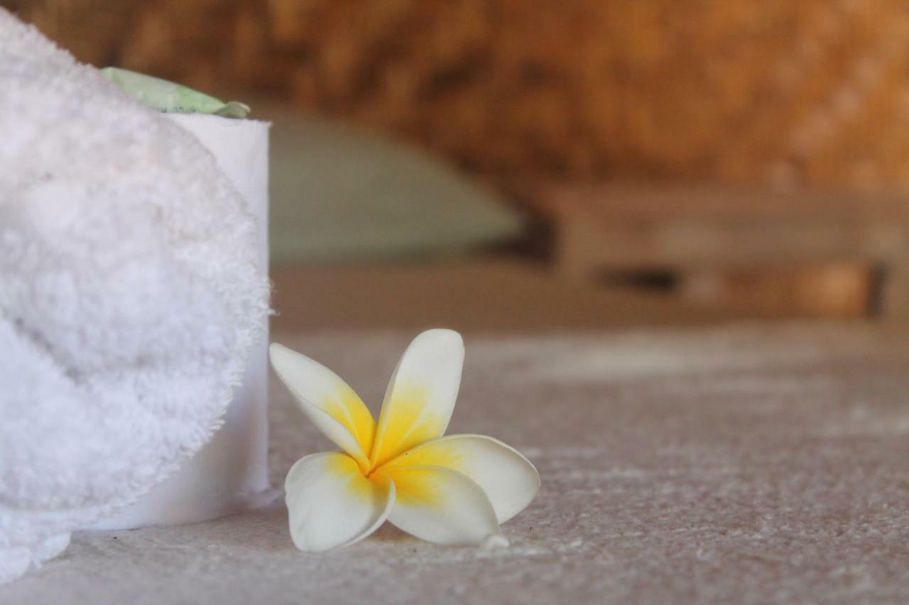 Rumah Canaria Bungalow Gili Trawangan Kültér fotó